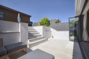 Photo 18- click for photo gallery